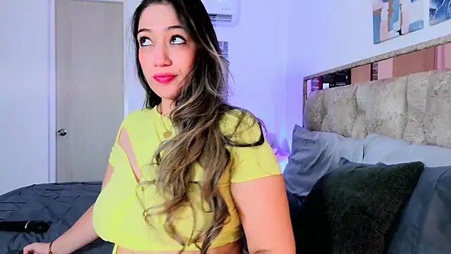 Dulce_Morrys Adlı Modelin Canlı XXX Sohbeti