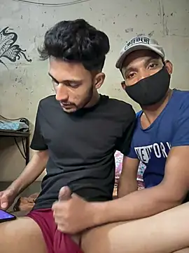 XXX chat uživo modela BiggerDickGuy