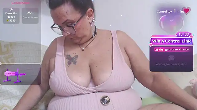 دردشة BiirdyDavis الجنسية المباشرة