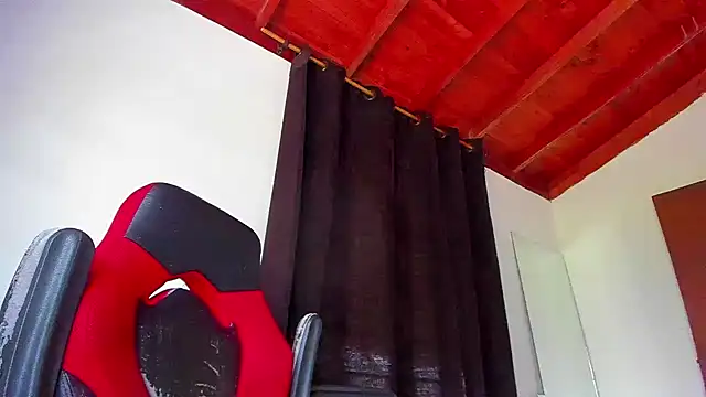 XXX chat uživo modela Baky_sexy