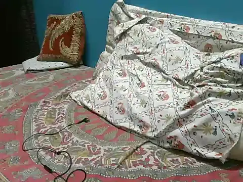 Precumboner Adlı Modelin Canlı XXX Sohbeti