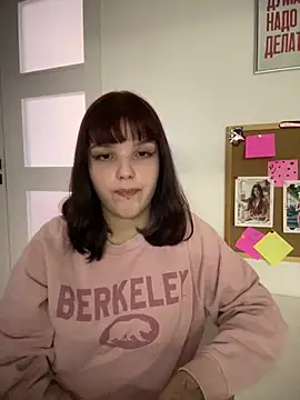 AlyaAngel Adlı Modelin Canlı XXX Sohbeti