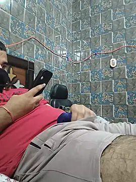 BeardKingoBack Chat XXX in diretta