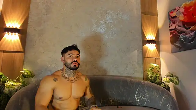 thiago_ferrari_'s Live XXX Chat