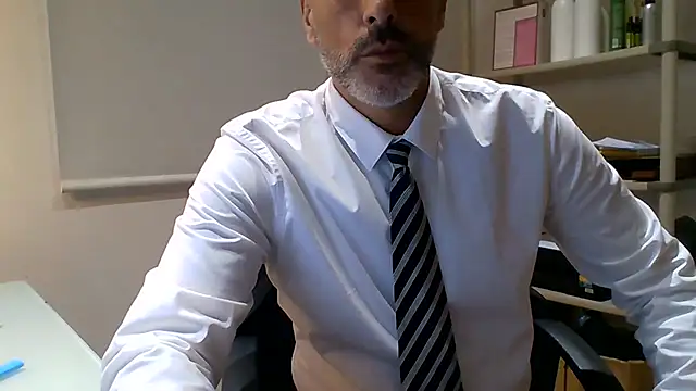 66MA69: απευθείας συνομιλία ΧΧΧ