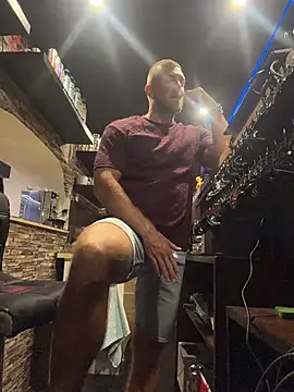 Johnytrain Live XXX-chat