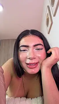 Mia_222 Adlı Modelin Canlı XXX Sohbeti