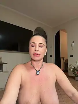 Eva_Pearl লাইভ XXX চ্যাট