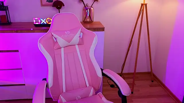 צ'אט XXX בשידור חי של e1v1s