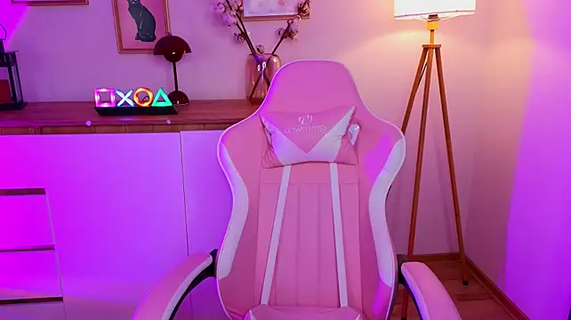 e1v1s' Live XXX Chat