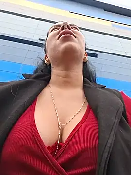 Luianna Live XXX-Chat