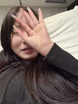 צ'אט XXX בשידור חי של Uugirl00