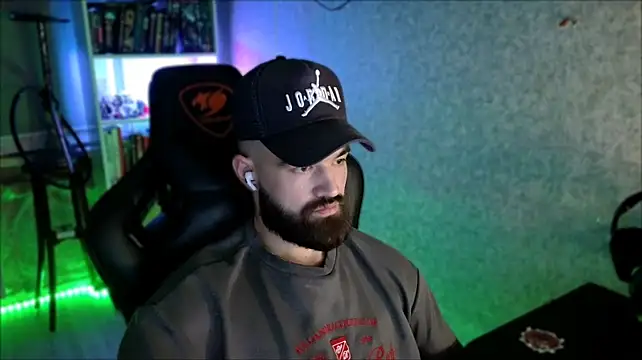 _Serious_Man Chat XXX live