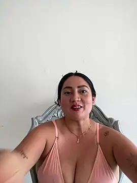 juliana_diaz Adlı Modelin Canlı XXX Sohbeti