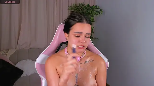 EvaRaider Live XXX-chat