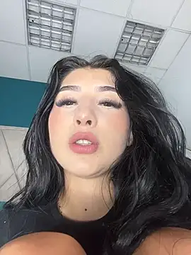 แชท XXX สดของ BadLilAngelXXX