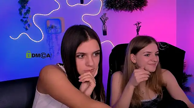 XXX chat uživo modela lisa_dark_