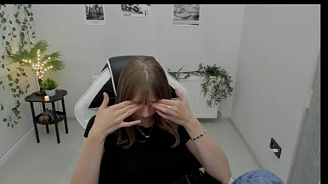Živý XXX chat Star_Nellie