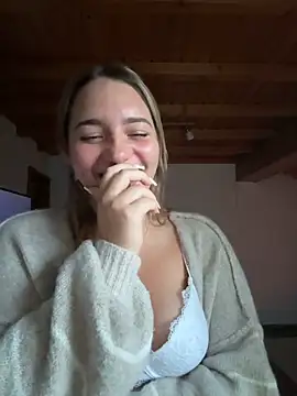 Naomi-Klein's Live XXX Chat