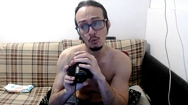 Chat XXX en directo de cholitohermoso