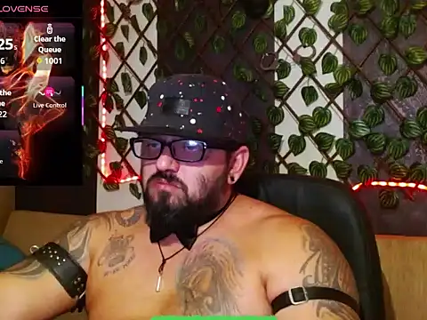 mr_wolf46 Live XXX Chat