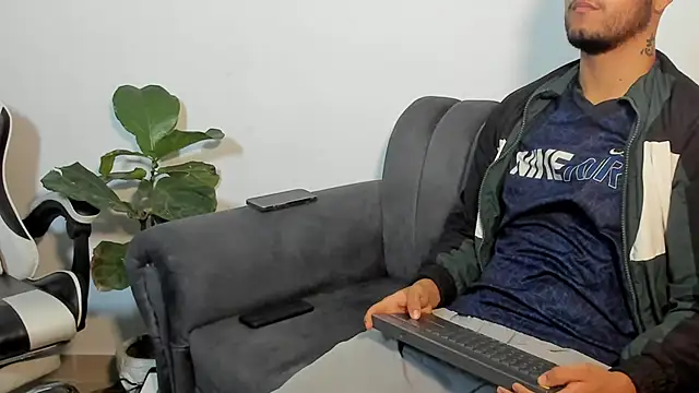 ander_montoyaa Chat XXX in diretta