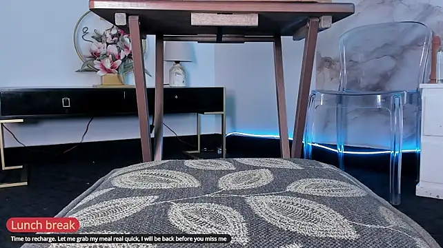 Maddyluxe XXX чат на живо