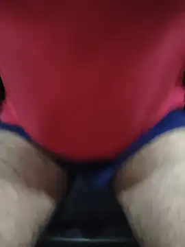 Chat XXX ao vivo de BeardKingoBack