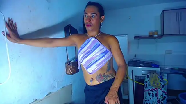 Ts_veryhot Chat XXX in diretta
