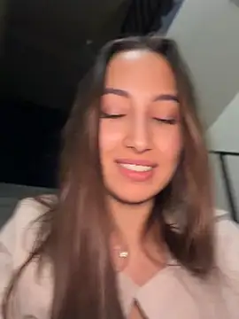 Chat +18 de ICrazyOneIRL ao vivo