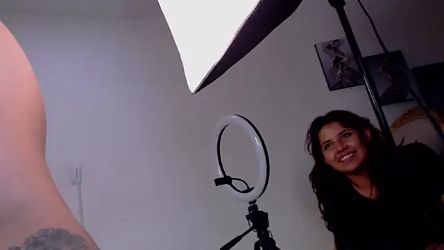 Liily_Foxxy Adlı Modelin Canlı XXX Sohbeti