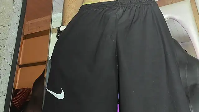 Daniel_huge22のライブXXXチャット