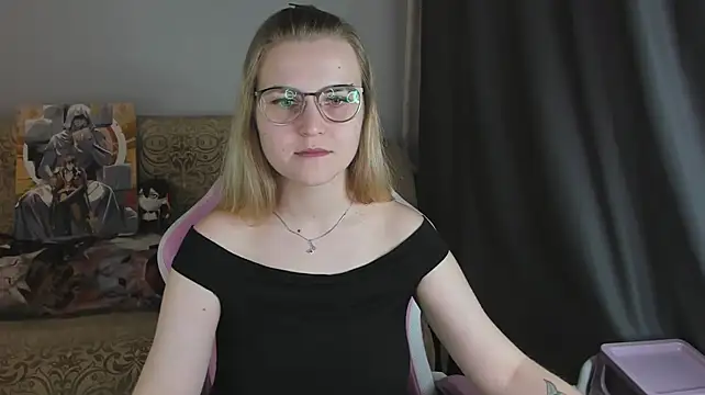 Chat +18 de MissBrightShine ao vivo