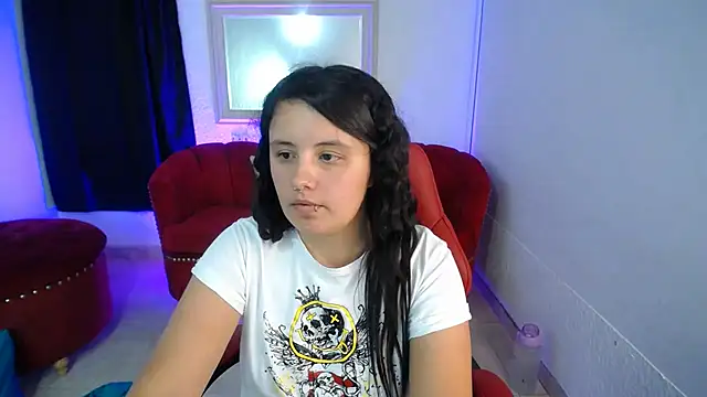 nathaly_low1's Live XXX Chat