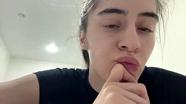raisatdj's Live XXX Chat