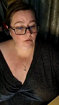 Chat XXX en directo de Iceprincess2bad4u