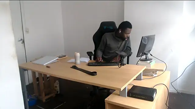 Mastertopdome XXX чат на живо