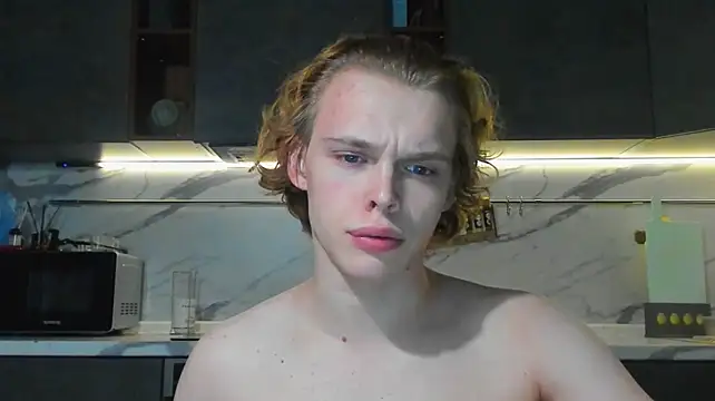 lolKenDowson Chat XXX in diretta