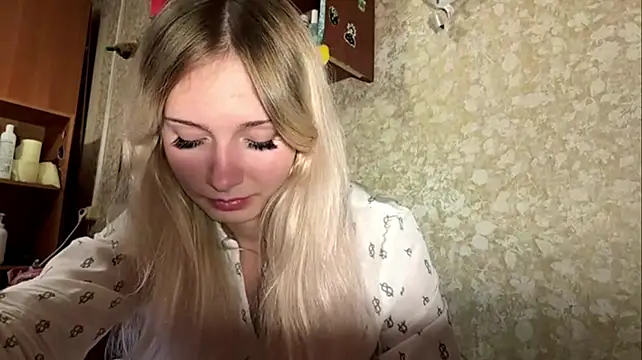 Chat +18 de LynnMontiel ao vivo