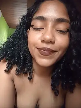 Chat +18 de savanahottie ao vivo