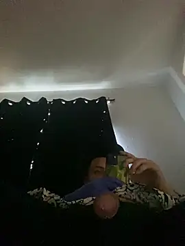 GusanoDelicioso লাইভ XXX চ্যাট