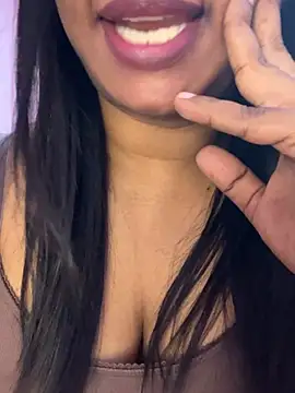 Онлайн чат XXX Tamil_Maaya