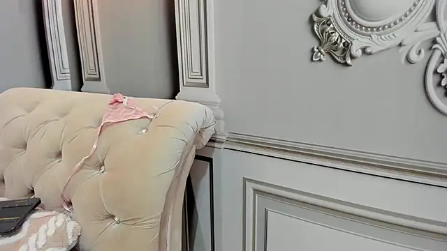 Chat XXX en directo de Hellencute18_