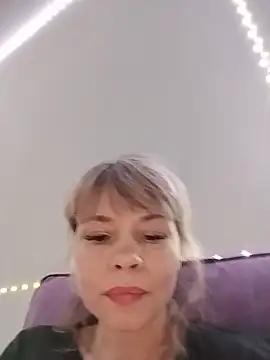 MaryPele's Live XXX Chat