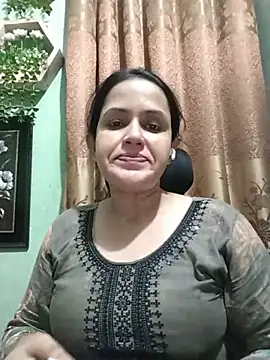 nil-pore-06-L's Webcam Show