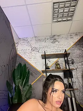 BustyAngelXXX লাইভ XXX চ্যাট
