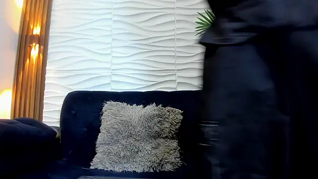 Pavo_tv Adlı Modelin Canlı XXX Sohbeti
