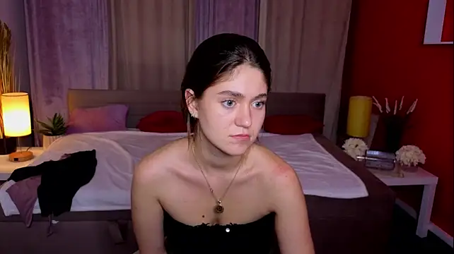 SunnyBloss' Live XXX Chat
