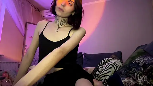 SweetFemBoyy Live XXX Chat