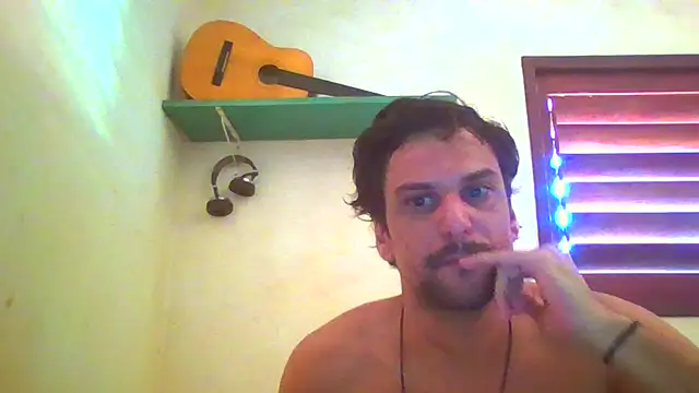 Chat +18 de buenocouple ao vivo